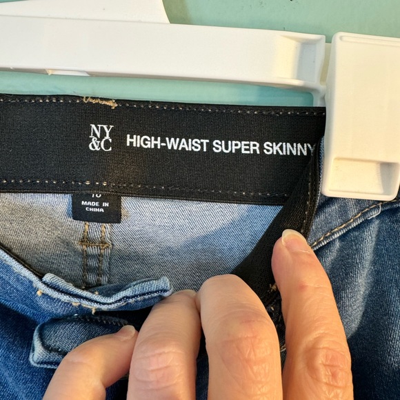 NY&C , high-waist skinny 24.6” capri, size 10. - Picture 5 of 5